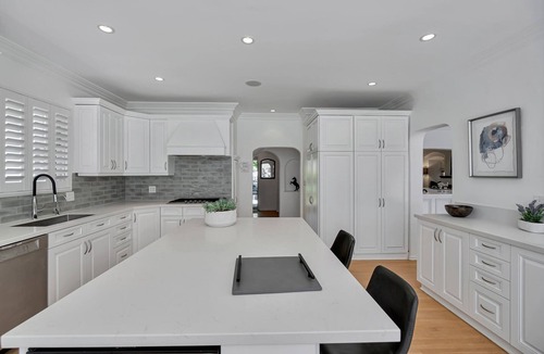 Hollywood Villa | Sunset Manor | Pool & Spa! by Colby & Conrad