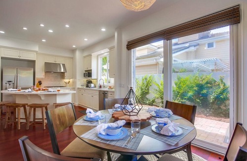Village of La Jolla House | Sunset West | La Jolla 5BR with Rooftop Deck