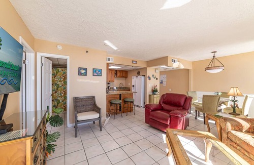 Panama City Beach Condo | Surfside Sandcastle-Sunbird-Beachfront PCB, King Suite-Book Summer Vacay Now!