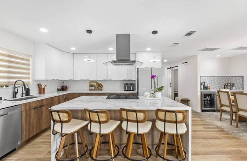Sylmar House | Sylmar Single Level Home | Hilltop | Piano | Gated