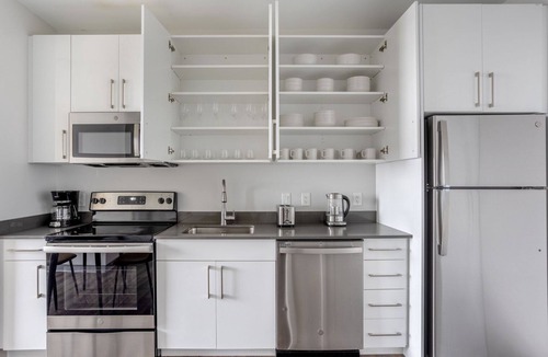 St. Elizabeth's Apartment | Terrific Brighton 2BR w/Gym & W/D, nr Transport Stops, by Blueground