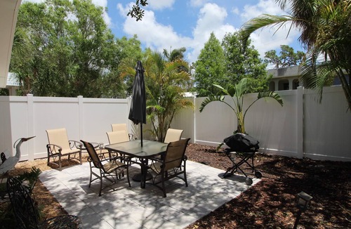 South Sarasota Cottage | The Cottage, Very Close To Siesta Beach. Pet Friendly