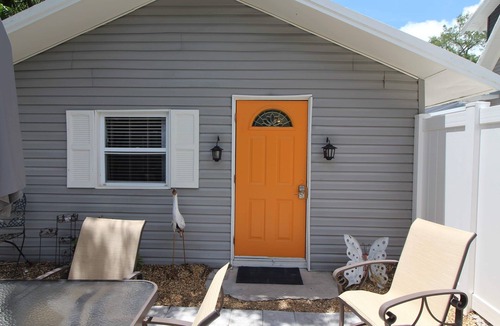 South Sarasota Cottage | The Cottage, Very Close To Siesta Beach. Pet Friendly