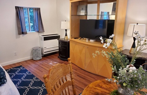 Twin Peaks Cabin | The Forest Perch at The Twin Peaks Lodge
