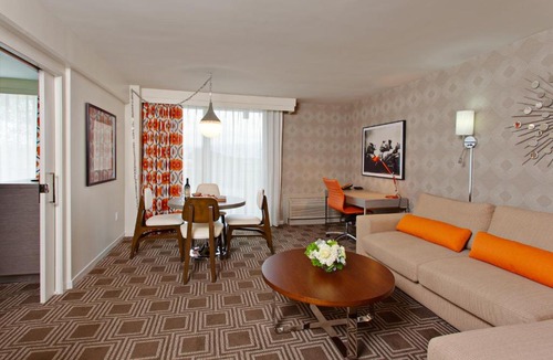 North Hollywood Hotel | The Garland