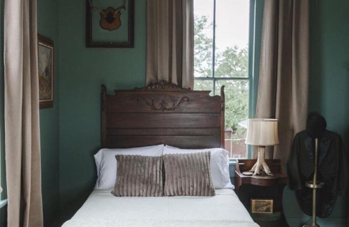 Downtown Apartment | The Gilded Lady- The Gentleman's Room