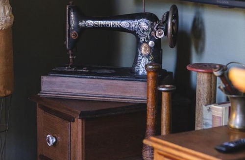 Downtown Apartment | The Gilded Lady - The Seamstress Suite