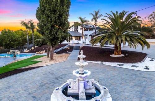 Vista Villa | The Grand Vista Getaway