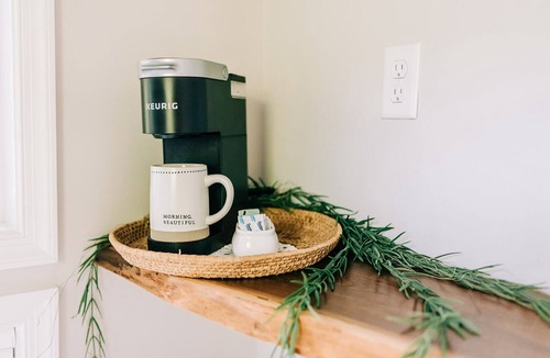 Virginville Cottage | "The Hammock" cozy cottage for 2