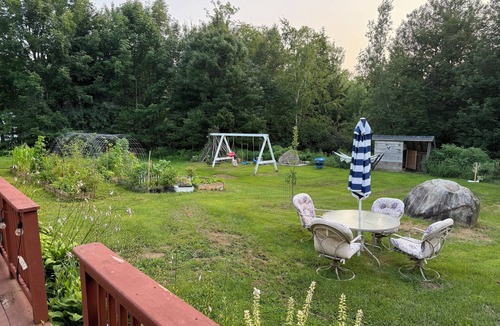 Oakland Apartment | The heart of the Belgrade Lakes