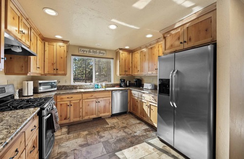 Running Springs House | The Hidden Pines Mountain Home by Navigate Stays
