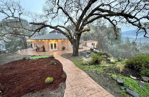 Benbow House | The Hobbit House: Avenue of The Giants Adventure!