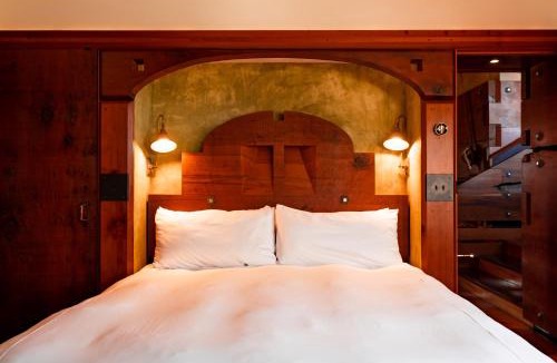 Newport Hotel | The Inn at Newport Ranch
