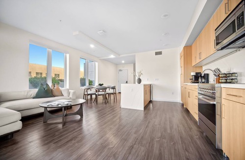Hollywood Apartment | The Jade Hill' Luxurious Penthouse Two floors Hollywood Hills Pool, Gym, Jacuzzi