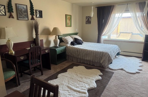 Kenai Hotel | The Kenai Inn