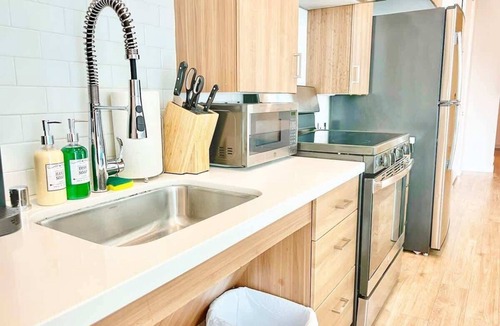 East Village Apartment | The Leo - One Bedroom Apartment w/Private Balcony