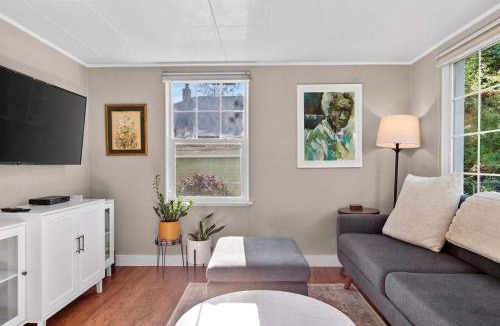 East End House | The McKinley Cottage