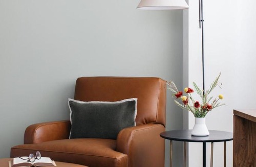 Woodlawn Hotel | The Study at the University of Chicago