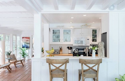 Montecito Apartment | This duplex is a 2 bedroom(s), 2 bathrooms, located in Montecito, CA.