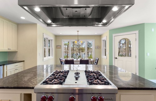 Orland House | Tides' Reach - Private Waterfront King Beds