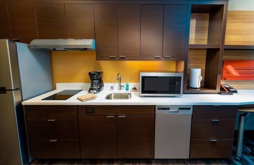 Lake Forest Hotel | TownePlace Suites by Marriott Irvine Lake Forest