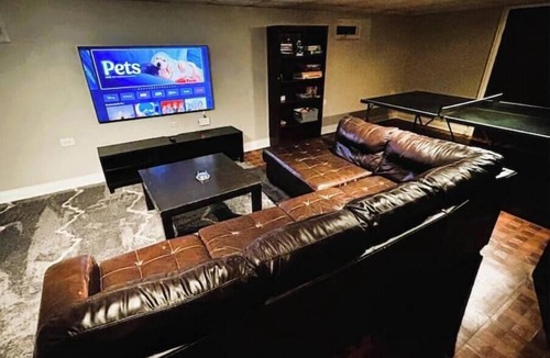Westmont House | Townhome with Game Zone, Big Beds, & Smart TVs