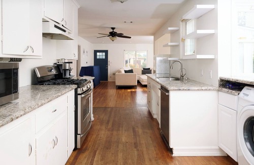 Westchester House | Tranquil 4-bedroom house in Los Angeles perfect for your getaway