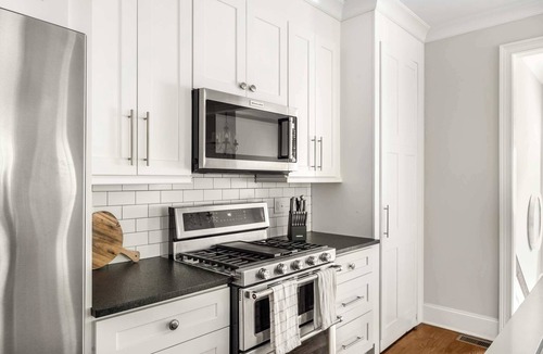 Inman Park Apartment | Tree House