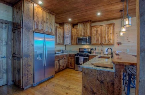 Blue Ridge Cabin | Triple Vista Mountain Tops- Jaw Dropping Views | Outdoor Living | Master on Main