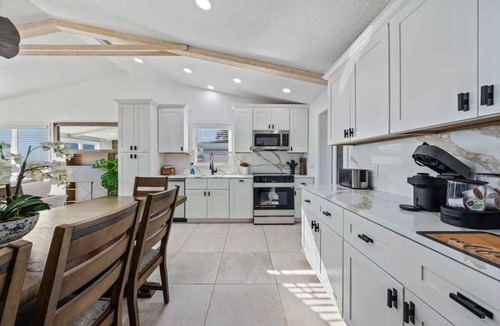 Anna Maria House | Tripletail | Beachfront | Pool & Spa | 4 King Beds