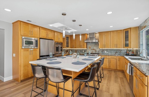 Vista House | TROPICAL LUXURY OASIS Pool Spa Waterfalls Grotto 8 Bedrooms!