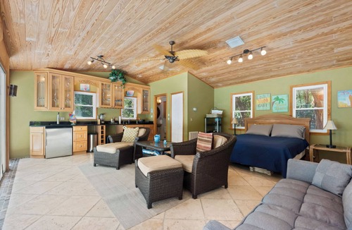 Stuart Cottage | Tropical Oasis Pool House with full bath and full access to pool.