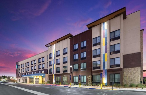 Norco Hotel | Tru by Hilton Norco Eastvale
