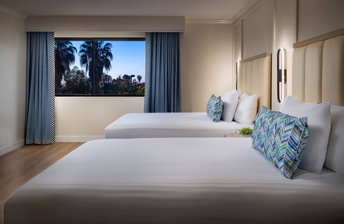 Calabasas Hotel | Two Queen Standard, The Anza A Calabasas Hotel, Scenic Getaway - 4 Units