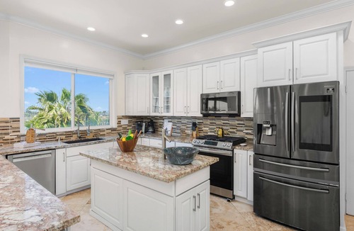 Carlsbad Village House | Ultimate Lagoon Villa C2375-0