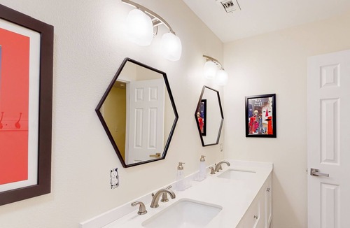 Warrington House | Unique & stylish home with private plunge pool, patio, central AC & washer/dryer