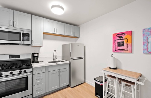 Ocean Beach Apartment | Updated and Cozy Apartment in heart of OB!
