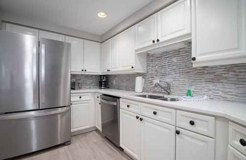 Sandestin Condo | Updated Beachfront Condo - Beach View, Balcony, Pool, Tiki Bar, Hot Tub, Tram