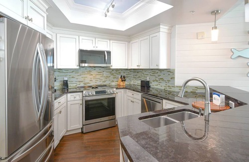 Destin Condo | Updated chic, modern beachfront condo w/private balcony!