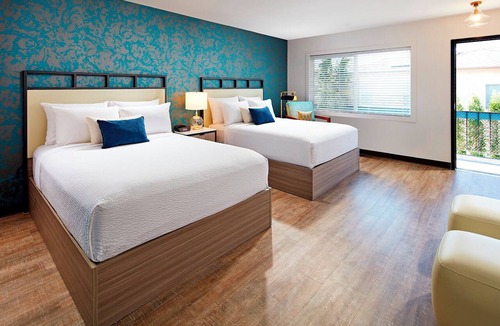 Beach Barber Tract Hotel | Upscale La Jolla Stay w/Heated Outdoor Pool | 0.4 mi to Windansea Beach