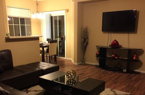 Rhodes Ranch Condo | UPSCALE RESORT STYLE GATED COMMUNITY CONDO WITH MOUNTAIN VIEWS.