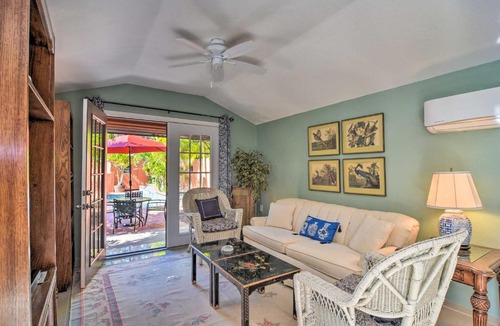 Indian Beach Sapphire Shores Apartment | Vibrant Sarasota Studio < 1 Mile from the Beach!