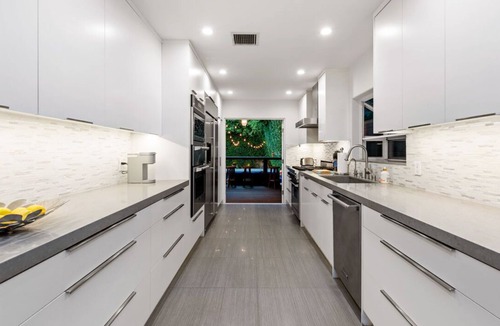 Tri-West Villa | Villa Huntley