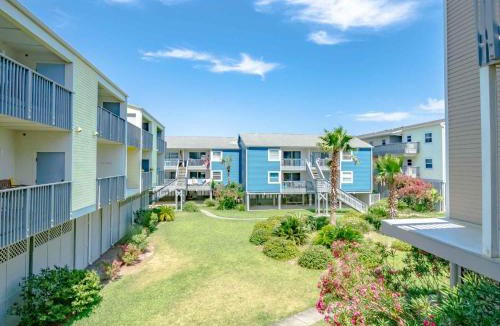 Pensacola Beach Apartment | Villas on the Gulf #J5