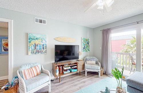 Pensacola Beach Apartment | Villas on the Gulf A1