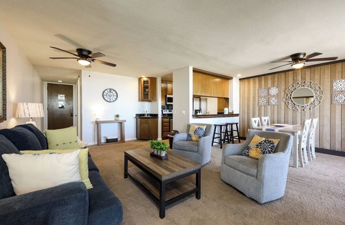 Townsite Condo | Wake Up to Stunning Marina & Ocean Views in This Updated Condo!