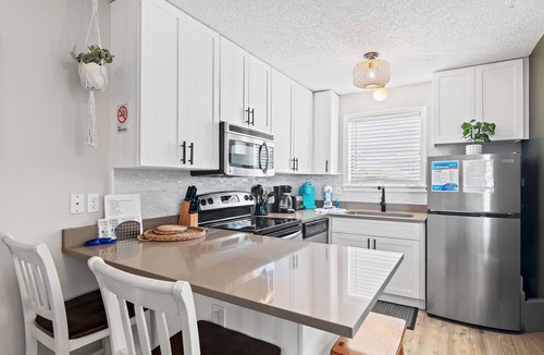 Destin Condo | 🌴Walk to beach-Pool-Ground Floor-2BR St. Martin Beachwalk Villas 112