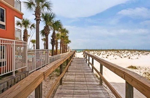 Destin Condo | 🌴Walk to beach-Pool-Ground Floor-2BR St. Martin Beachwalk Villas 112