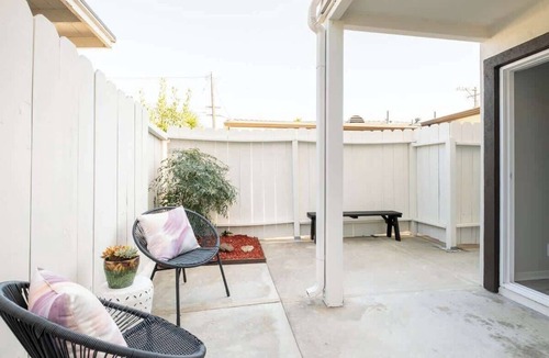 Carlsbad Apartment | Walk to Beach! Sunny Carlsbad Studio w/Parking