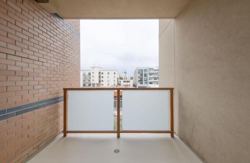 Downtown Apartment | Walk to Santa Monica Beach Pier Boardwalk Venice
